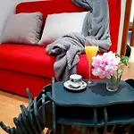Apartment Runko In Villa Emilia
